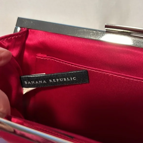 BANANA REPUBLIC satin clutch purse silver toned hardware lined pocket hot pink - Picture 12 of 14